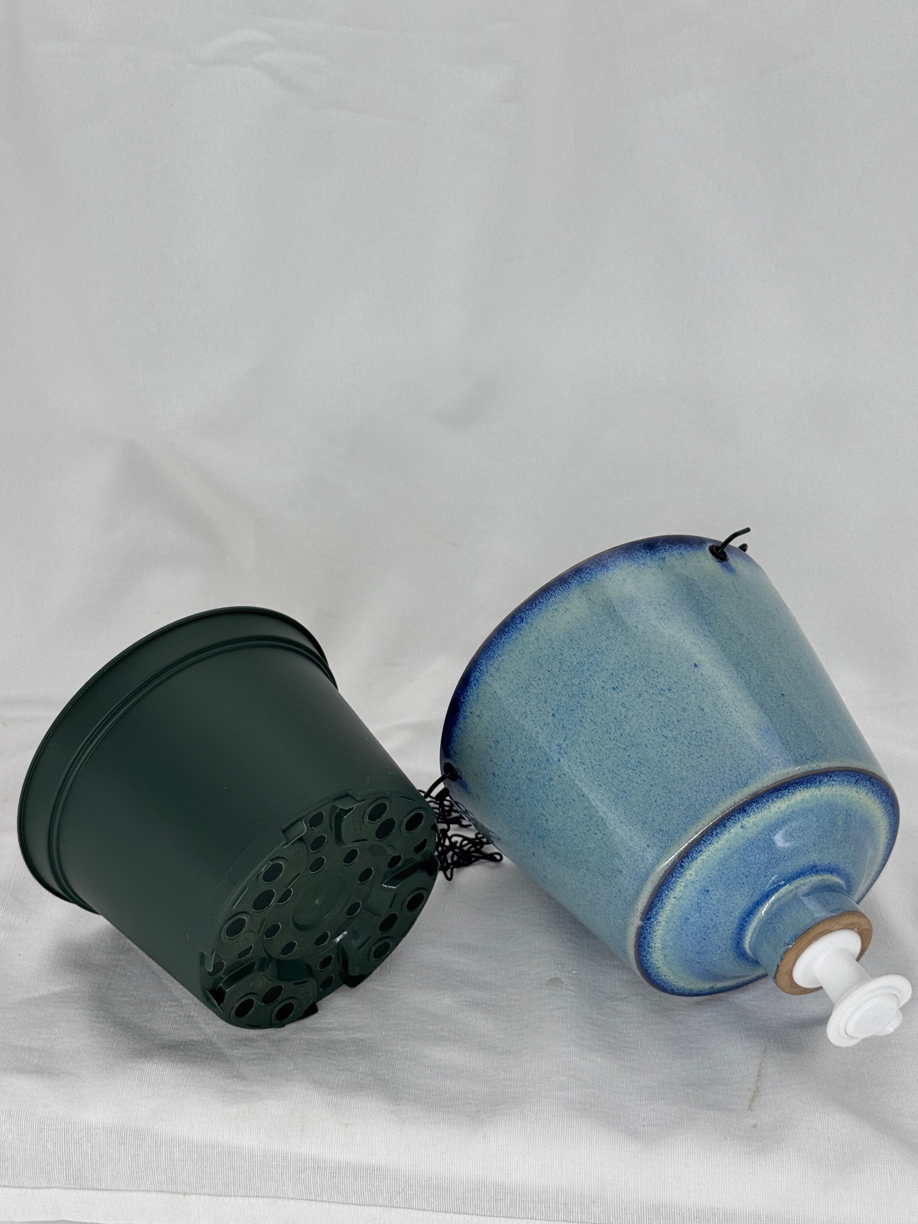 'Sea Mist' Fox Pot